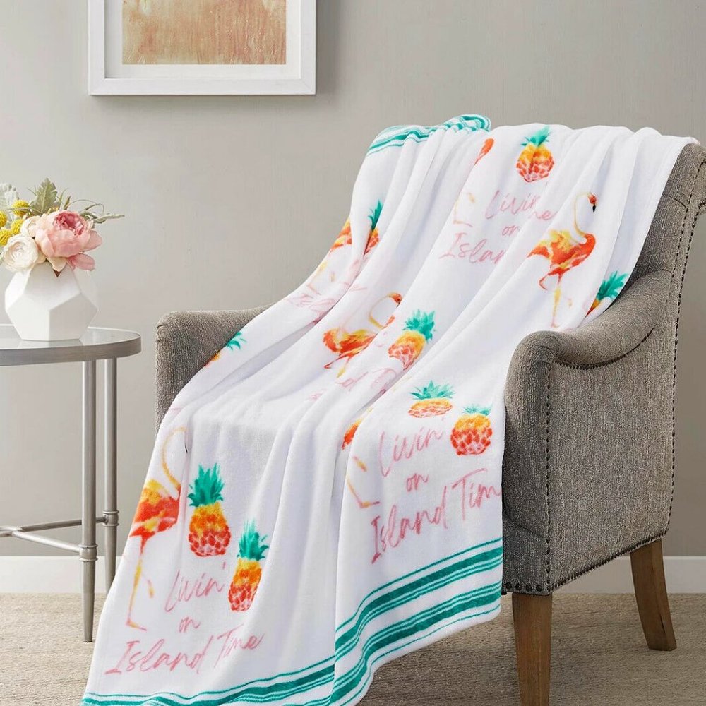 Printed Ultra Soft Plush Island Time Pineapple & Flamingo Throw Size 50"X60" NWT